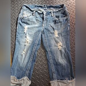 AMETHYST Distressed Cropped Jeans in Medium Blue